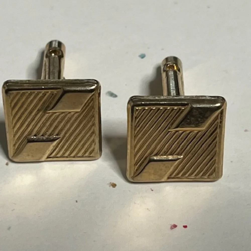 VTG Gold Tone Square Shaped Ribbon Style Cuff Links Retro Gift